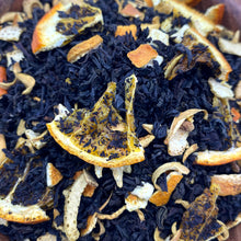 Load image into Gallery viewer, Μαύρο Τσάι με αποξηραμένα κομμάτια Πορτοκαλιού